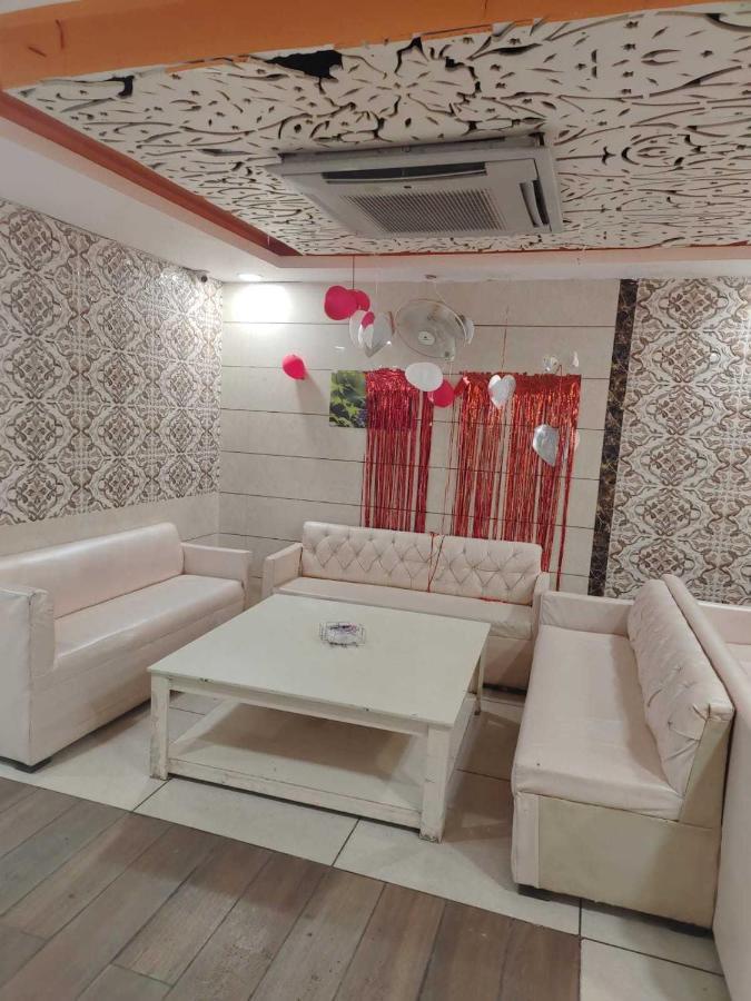 Hotel O Food Plaza Zirakpur エクステリア 写真