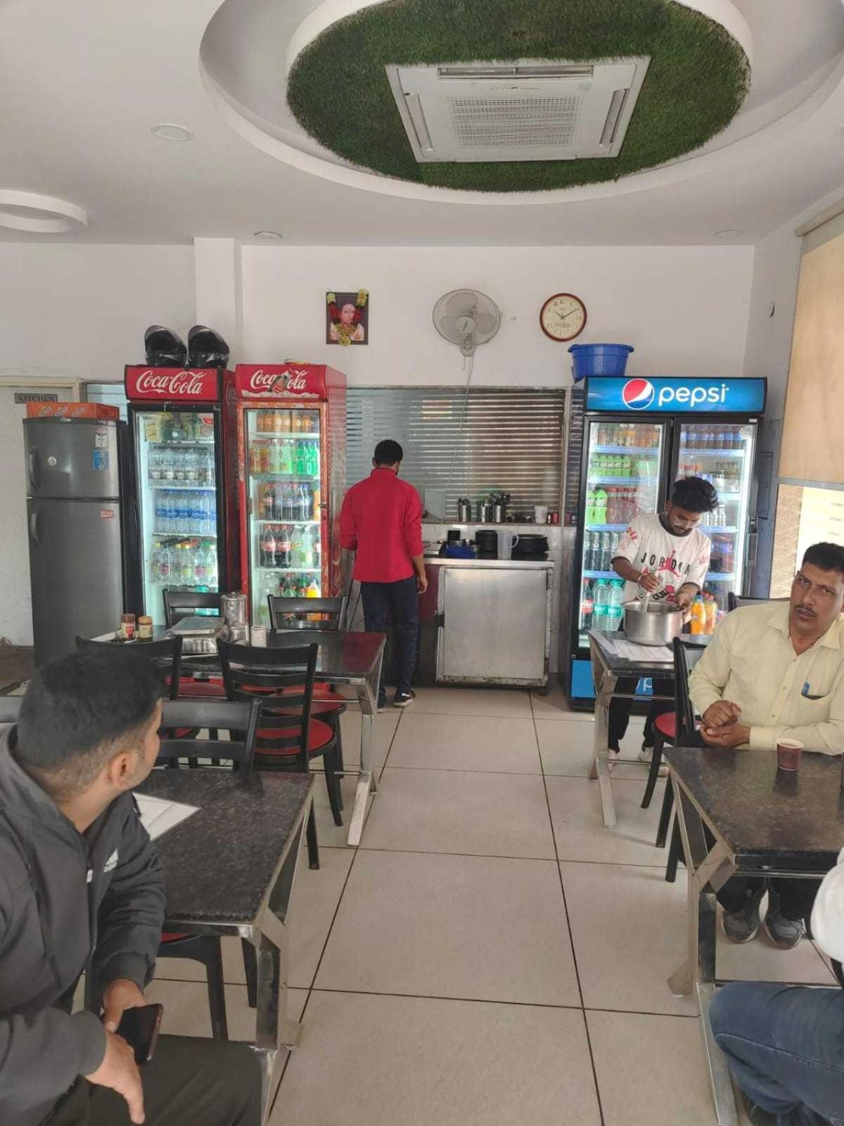 Hotel O Food Plaza Zirakpur エクステリア 写真